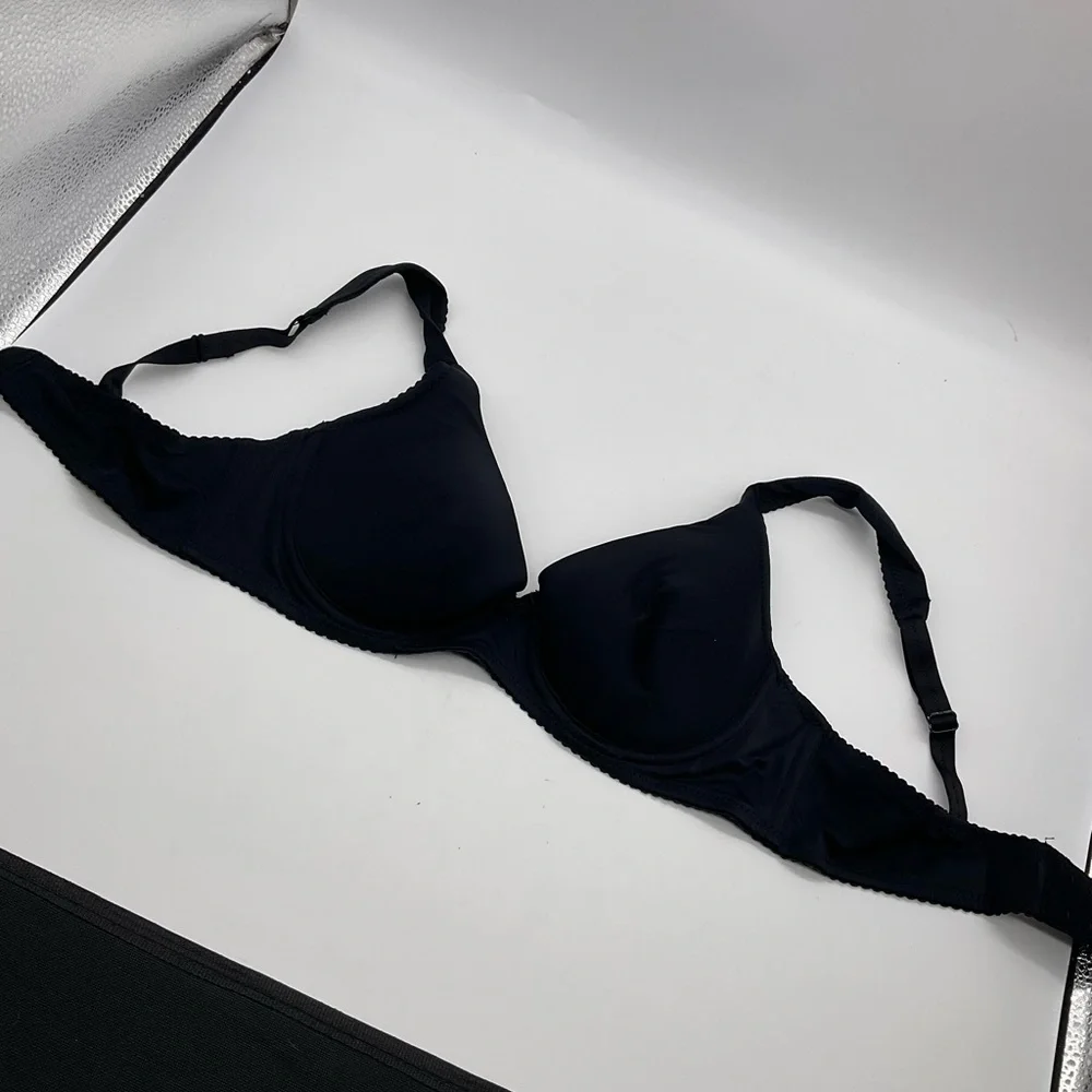 NEW VICTORIAS SECRET GEL PADDED‎ BRA